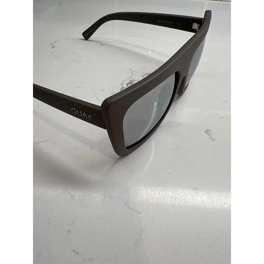 Quay Australia Cafe Racer Sunglasses Matte Brown‎ Silver Mirror Oversized Square